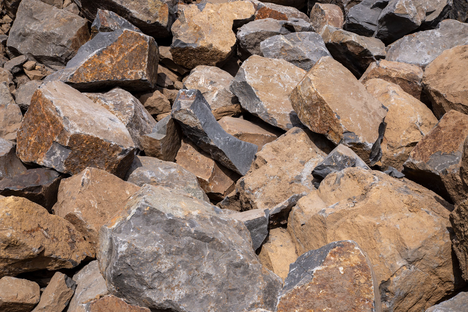 Highland Landscape Supply 2′ 3′ Basalt Boulders